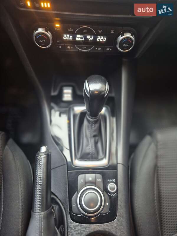 Седан Mazda 3 2017 в Харкові