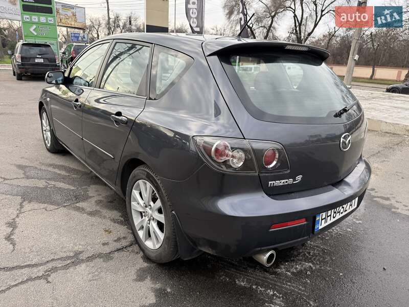 Хэтчбек Mazda 3 2007 в Одессе