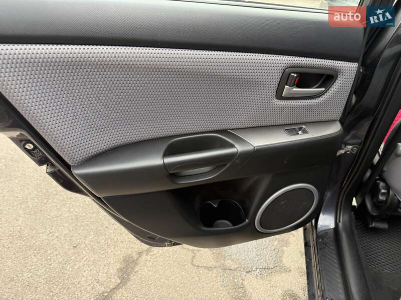 Хэтчбек Mazda 3 2007 в Одессе