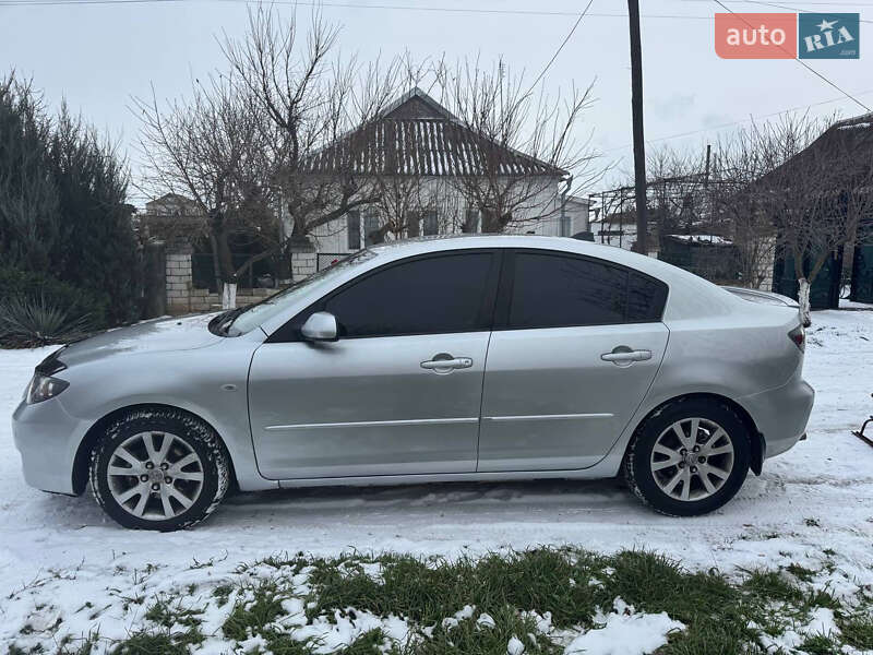 Седан Mazda 3 2006 в Запорожье
