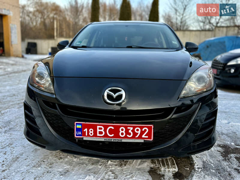 Хэтчбек Mazda 3 2010 в Ровно
