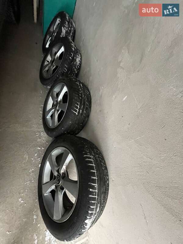 Хэтчбек Mazda 3 2006 в Днепре