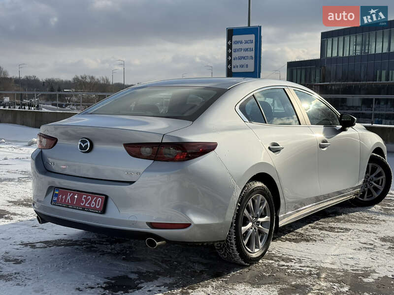 Седан Mazda 3 2019 в Киеве