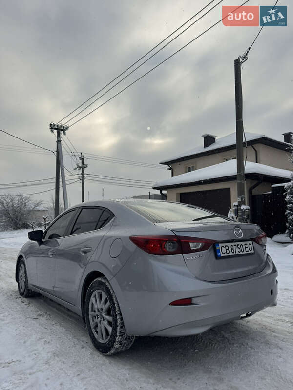 Седан Mazda 3 2015 в Киеве