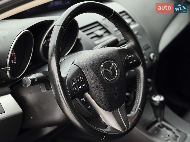 Седан Mazda 3 2012 в Дніпрі