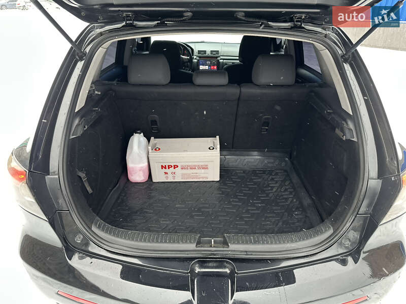 Хэтчбек Mazda 3 2006 в Каменском