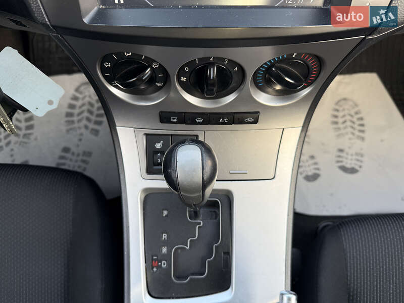 Седан Mazda 3 2010 в Житомире