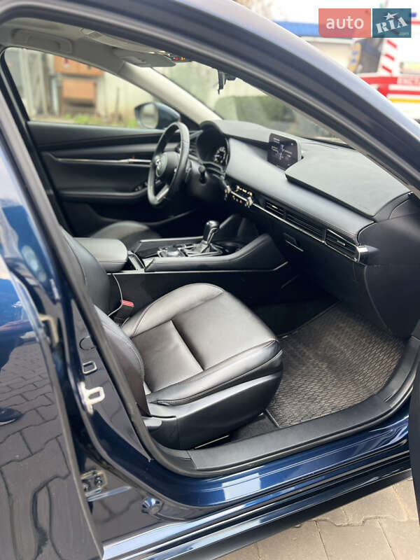 Седан Mazda 3 2022 в Одесі