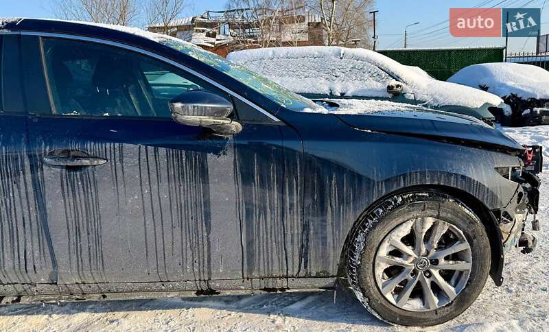 Седан Mazda 3 2019 в Киеве