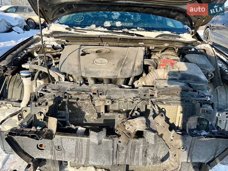 Седан Mazda 3 2019 в Киеве