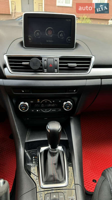 Хетчбек Mazda 3 2015 в Києві