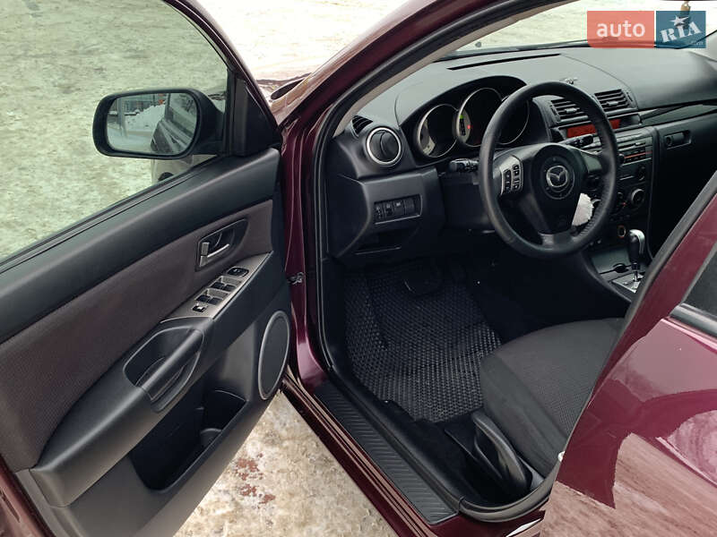 Хетчбек Mazda 3 2007 в Рівному