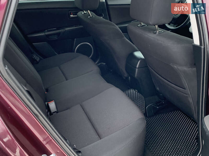 Хетчбек Mazda 3 2007 в Рівному