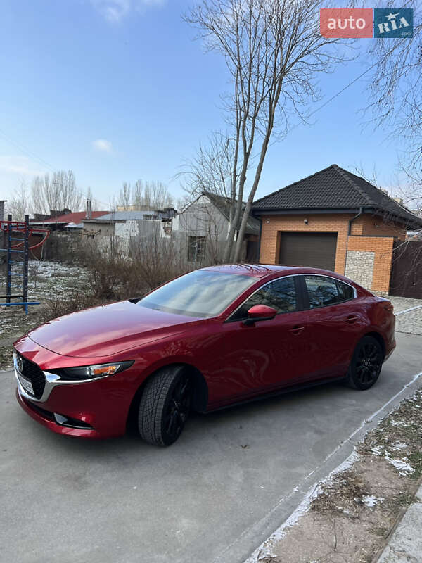 Седан Mazda 3 2018 в Миколаєві