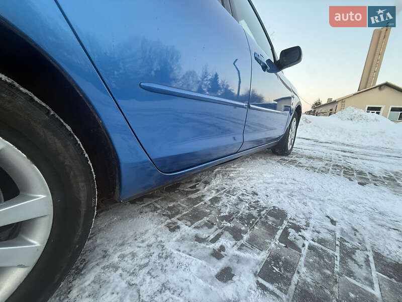 Седан Mazda 3 2006 в Львові