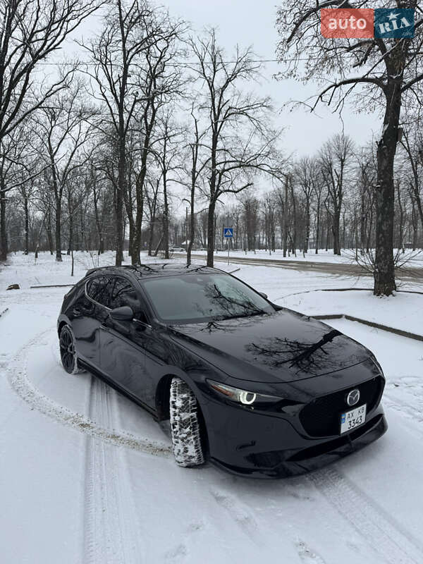 Хетчбек Mazda 3 2021 в Кропивницькому