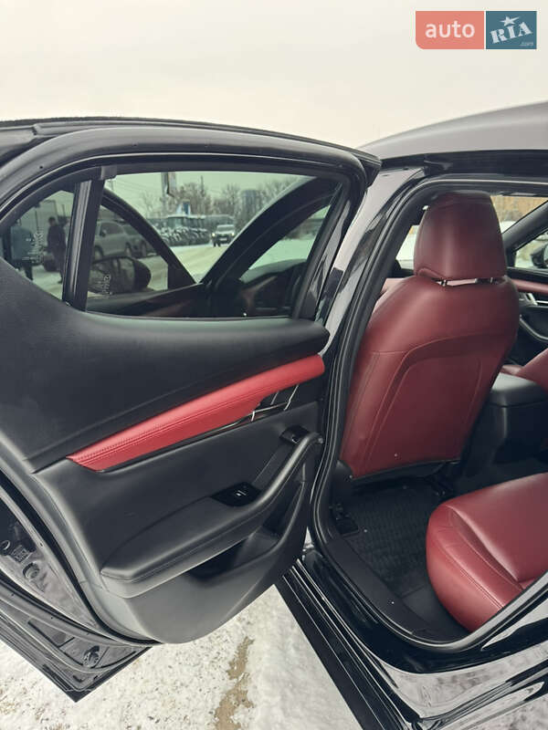 Хетчбек Mazda 3 2021 в Кропивницькому