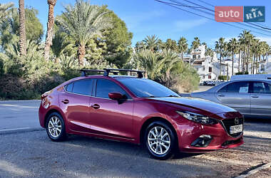 Седан Mazda 3 2015 в Івано-Франківську