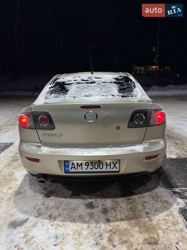 Седан Mazda 3 2005 в Чернигове