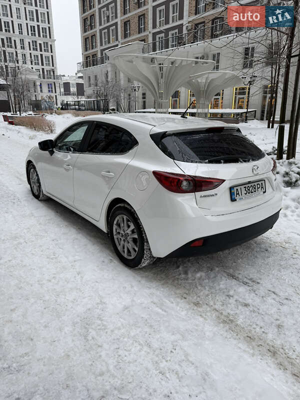 Хэтчбек Mazda 3 2013 в Киеве