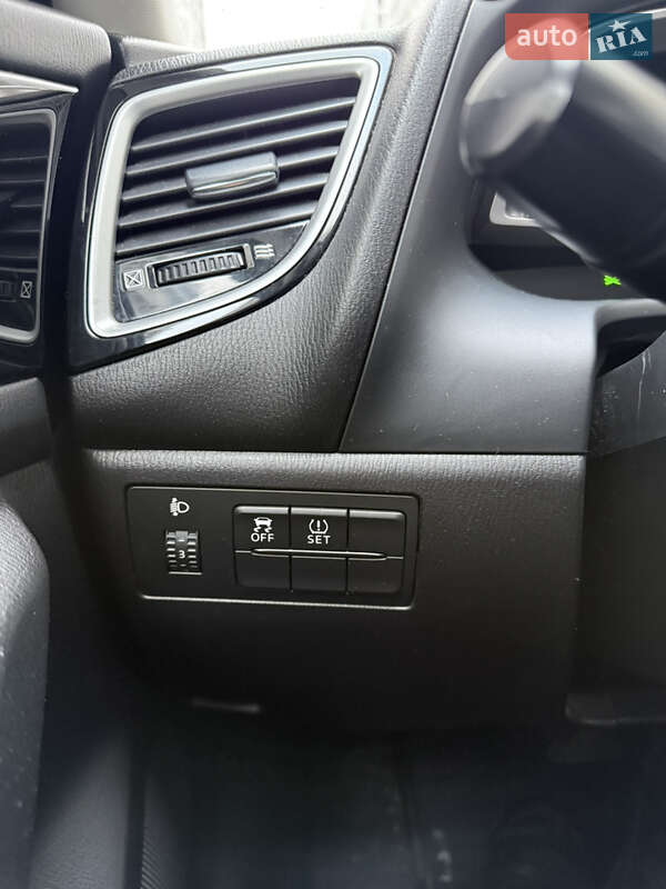 Хэтчбек Mazda 3 2013 в Киеве