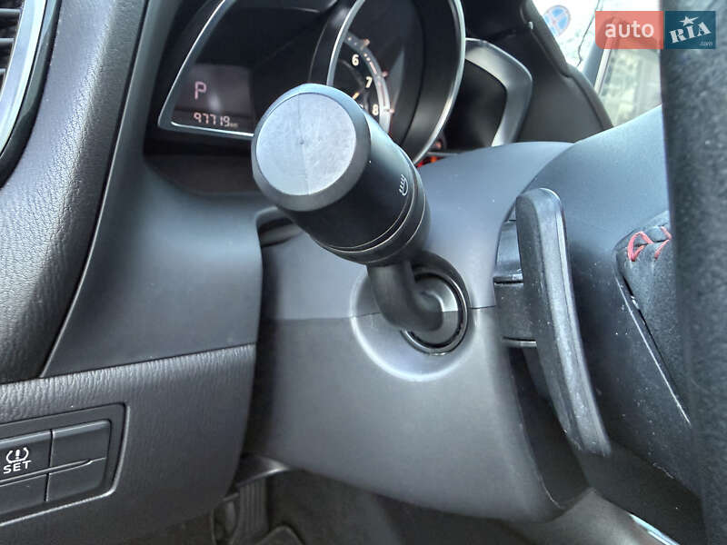 Седан Mazda 3 2014 в Одессе