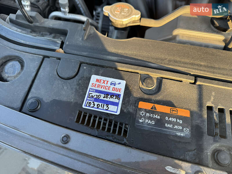 Седан Mazda 3 2016 в Киеве