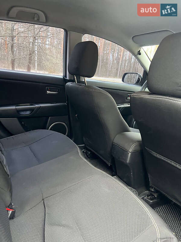 Хетчбек Mazda 3 2006 в Житомирі