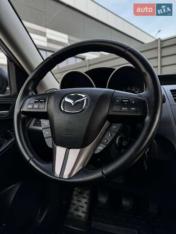 Хэтчбек Mazda 3 2010 в Черкассах