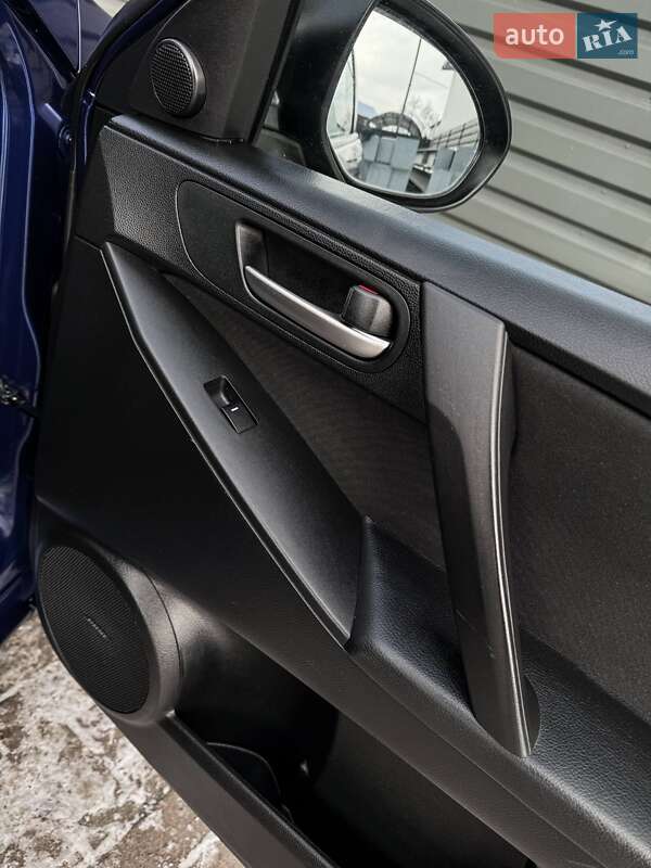 Хэтчбек Mazda 3 2010 в Черкассах