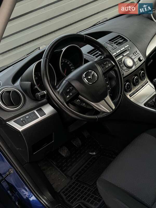Хэтчбек Mazda 3 2010 в Черкассах