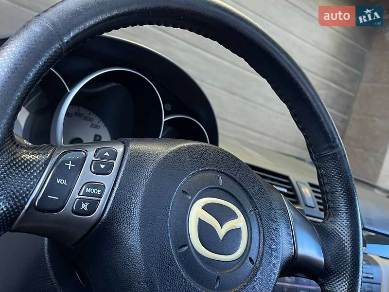 Седан Mazda 3 2007 в Николаеве