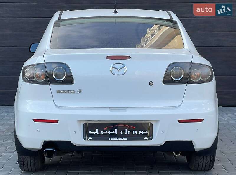 Седан Mazda 3 2007 в Николаеве