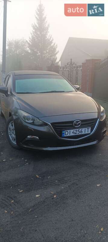Седан Mazda 3 2015 в Павлограде