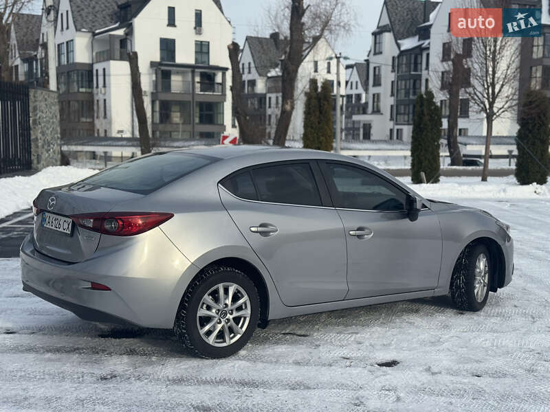 Седан Mazda 3 2016 в Києві