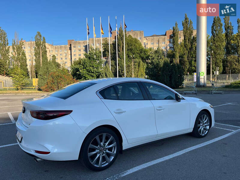 Седан Mazda 3 2021 в Івано-Франківську
