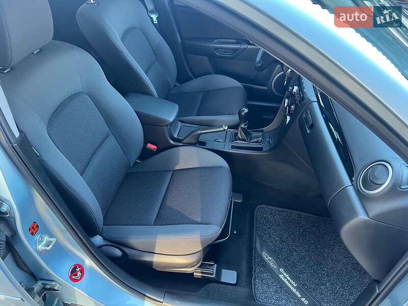 Хэтчбек Mazda 3 2008 в Житомире