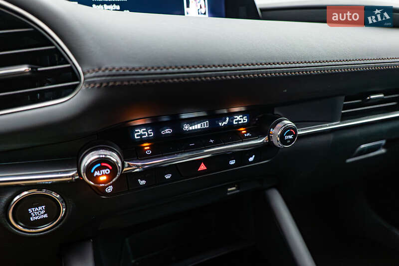 Седан Mazda 3 2020 в Киеве