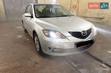 Хетчбек Mazda 3 2006 в Рокитному
