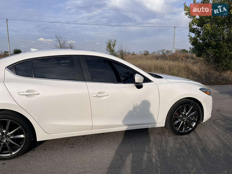 Седан Mazda 3 2017 в Дніпрі фото 4 Седан Mazda 3 2017 в Дніпрі