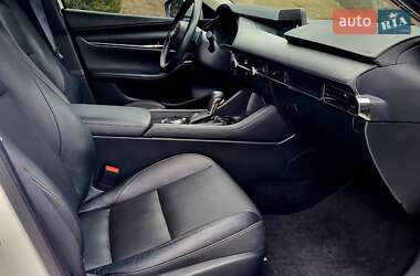 Седан Mazda 3 2023 в Днепре