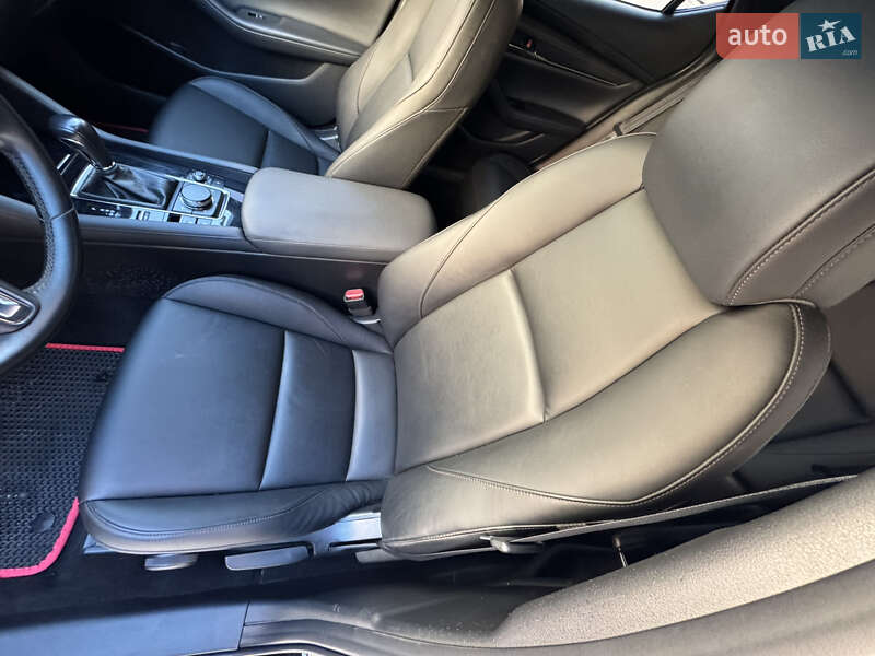 Хэтчбек Mazda 3 2019 в Киеве фото 22 Хэтчбек Mazda 3 2019 в Киеве