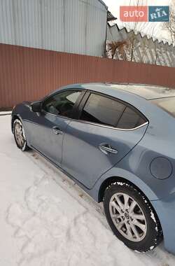 Седан Mazda 3 2016 в Черкассах
