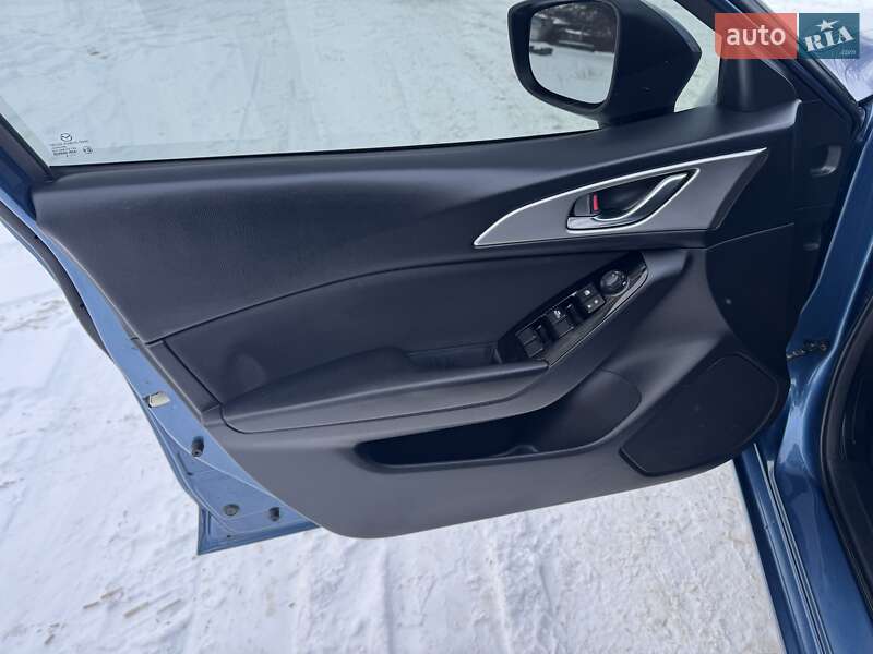 Седан Mazda 3 2018 в Дніпрі фото 20 Седан Mazda 3 2018 в Дніпрі