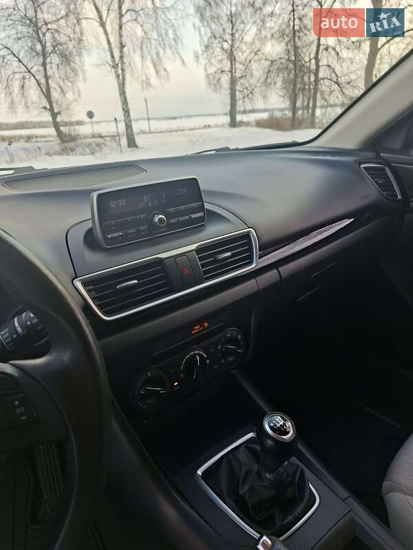 Хетчбек Mazda 3 2014 в Шостці