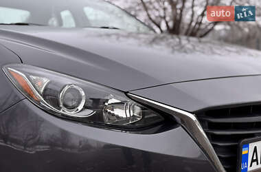Седан Mazda 3 2013 в Кривом Роге