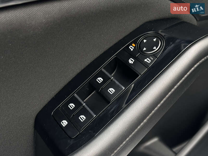 Седан Mazda 3 2019 в Киеве фото 12 Седан Mazda 3 2019 в Киеве