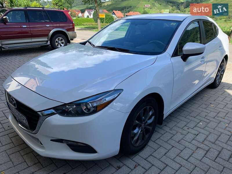 Седан Mazda 3 2017 в Миколаєві