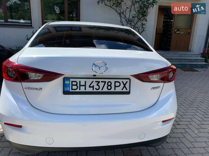Седан Mazda 3 2017 в Миколаєві