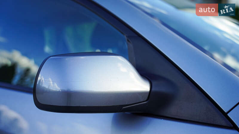 Хэтчбек Mazda 3 2005 в Львове